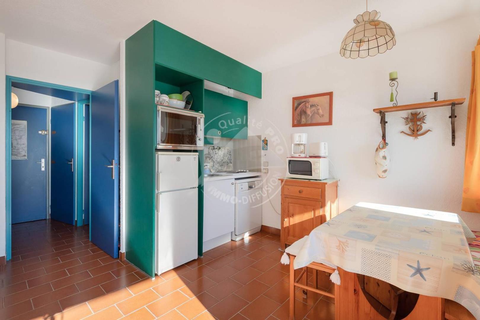 As4269 - Studio Cabine Direct Sur Plage Vue Mer Et Parking Prive Et Numerote Le Grau-du-Roi Exterior photo